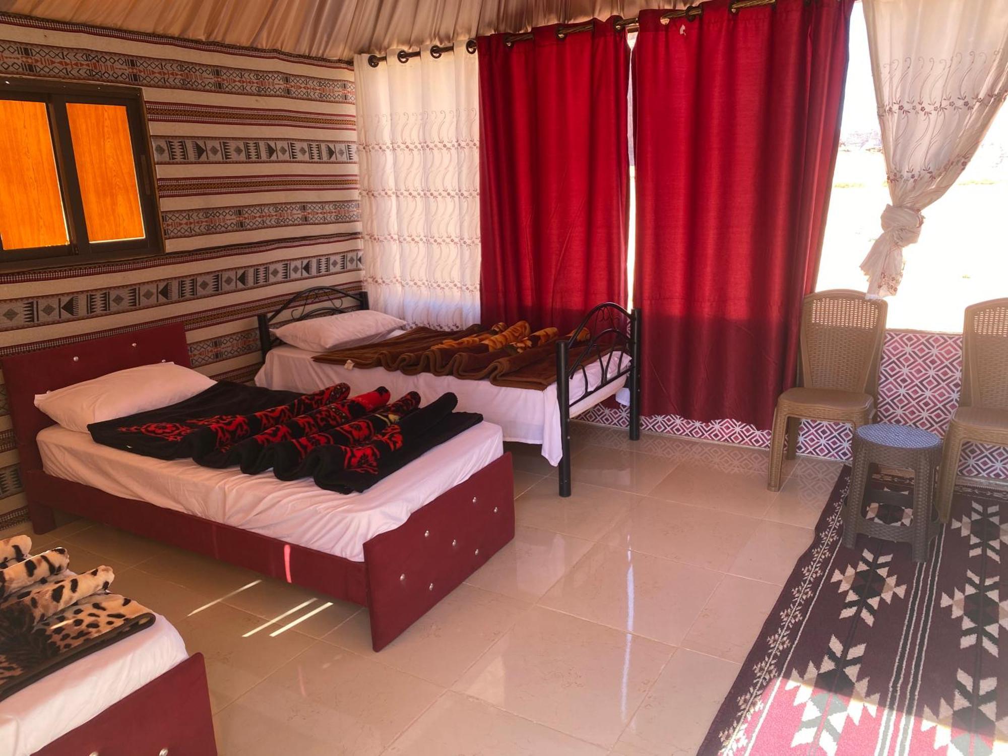 Khazali Mountain Camp Hotel Wadi Rum Buitenkant foto
