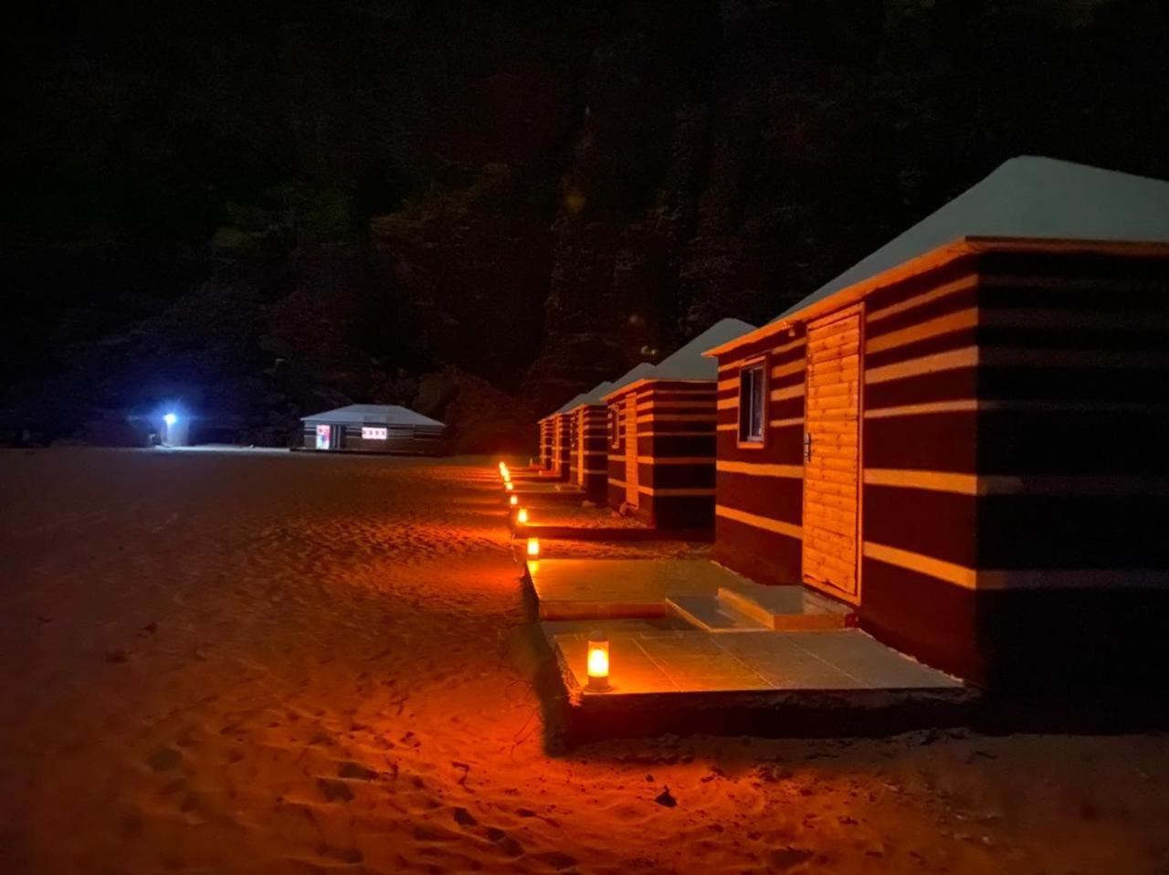 Khazali Mountain Camp Hotel Wadi Rum Buitenkant foto